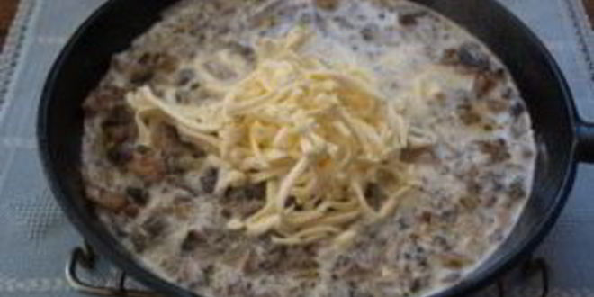 Рецепт соуса с грибами и сырома