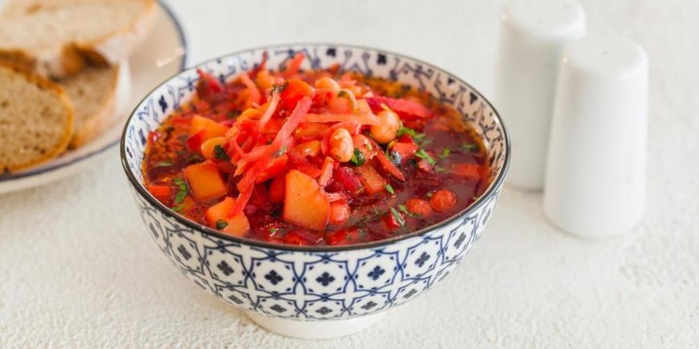 Как приготовить борщ с фасолью