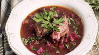 Рецепт Борщ с грибами и фасолью в мультиварке