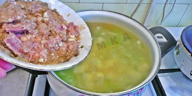 Рецепт борщ с тушенкой и капустой