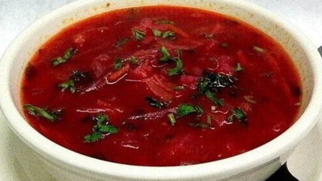 Рецепт Вкуснейший украинский борщ с копченым салом