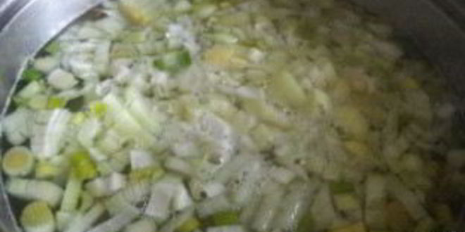 Рецепт зеленый борщ с консервированным щавелем