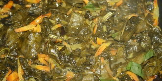 Рецепт зеленый борщ с конским щавелем на куриных грудках