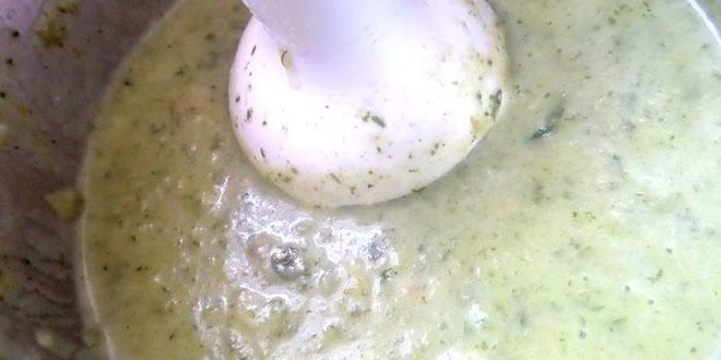 Рецепт французский чесночный суп с сырными гренками