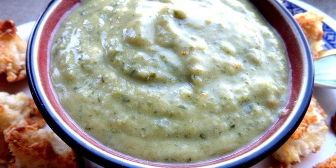 Рецепт французский чесночный суп с сырными гренками