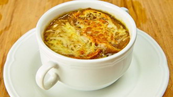 Рецепт Французский луковый суп под сыром