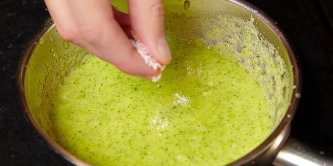 Рецепт крем-суп из брокколи с лососем