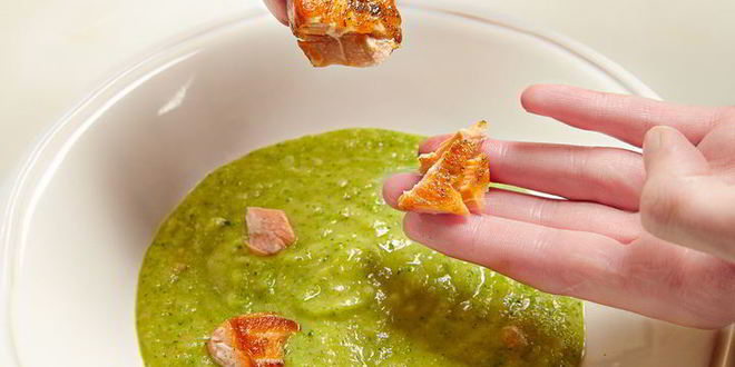 Рецепт крем-суп из брокколи с лососем