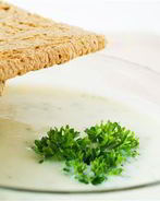 Крем-суп из цветной капусты с пармезаном