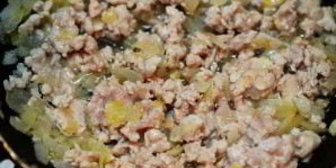 Рецепт куббе-суп с манными клецками, фаршированными мясом