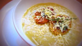 Рецепт Луковый суп с яблоком