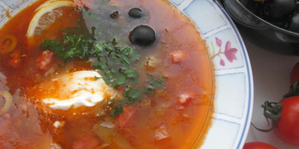 Как приготовить солянка мясная сборная