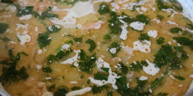 Рецепт суп из хребтов семги с яйцом и сметаной