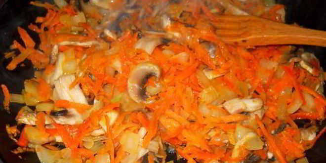 Рецепт суп из кролика с горошком и грибами