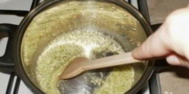 Рецепт суп из шпината с яйцом