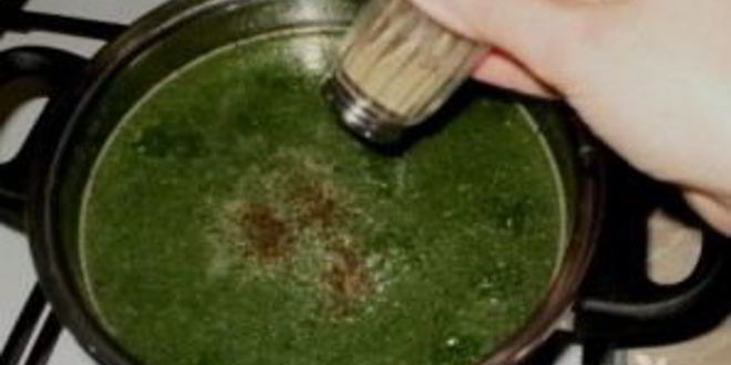 Рецепт суп из шпината с яйцом