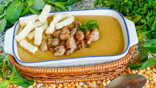 Рецепт Гороховый суп пюре в мультиварке с копченой свиной грудинкой