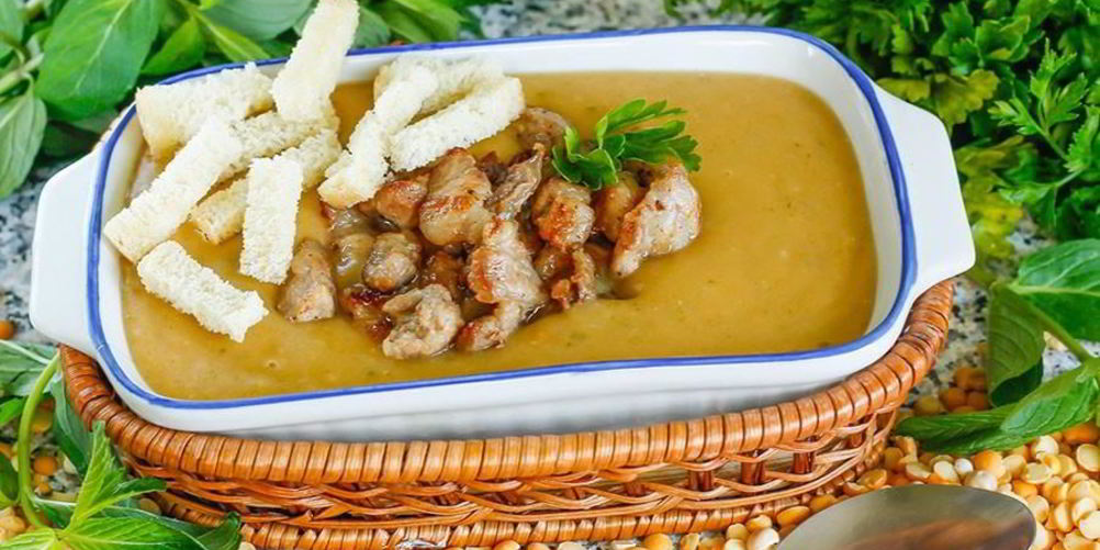 Как приготовить гороховый суп пюре в мультиварке с копченой свиной грудинкой