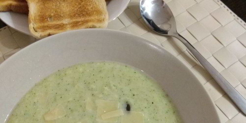 Как приготовить легкий суп-пюре из цветной капусты