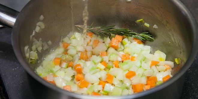 Рецепт постный суп-пюре из чечевицы