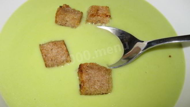 Рецепт Простой суп пюре из зеленого горошка с желтками