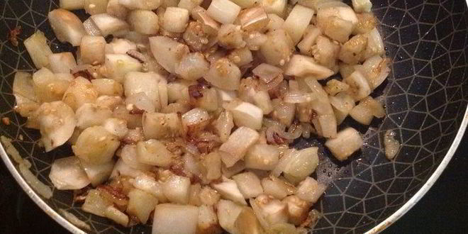 Рецепт суп-пюре из белой фасоли с баклажанами