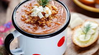 Рецепт Суп-пюре из овощей с луковыми чипсами и адыгейским сыром