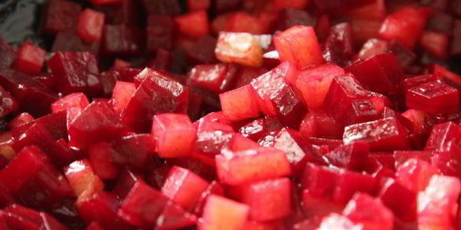 Рецепт суп-пюре из свеклы с яблоками и крем-сыром