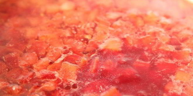 Рецепт суп-пюре из свеклы с яблоками и крем-сыром