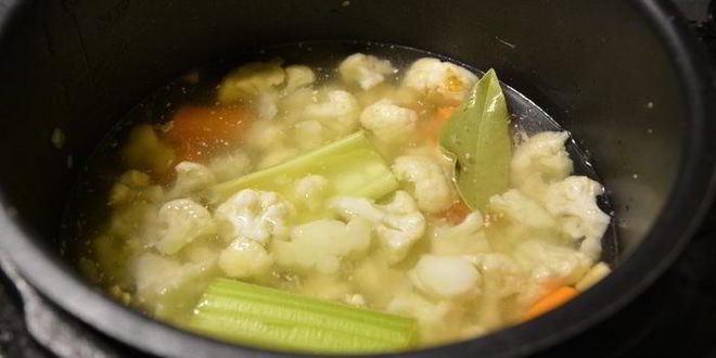 Рецепт суп-пюре из цветной капусты с нутом