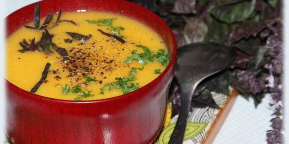 Как приготовить яблочно-морковный суп-пюре