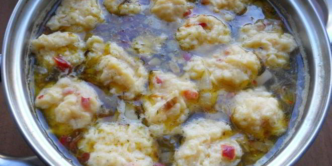 Рецепт суп с копченой грудинкой и сырными клецками