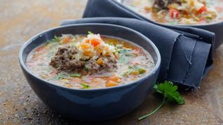 Рецепт Томатный суп с фрикадельками