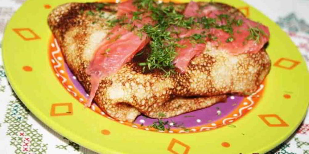 Как приготовить блинчики с картофелем и форелью