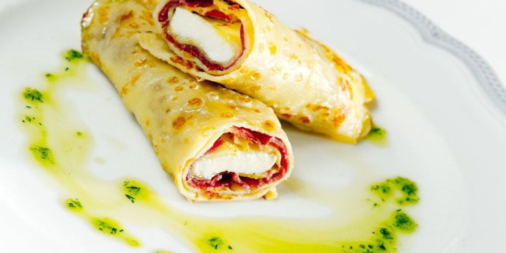 Как приготовить блинчики с моцареллой unagrande и сыровяленой ветчиной