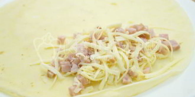 Рецепт блинчики с ветчиной и сыром