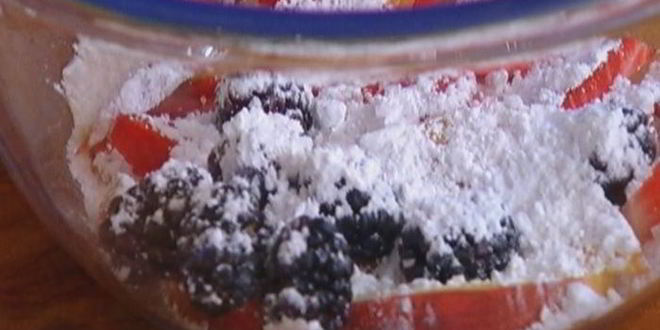 Рецепт блинчики со свежими фруктами и ягодами