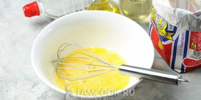 Рецепт блины с дырочками на воде с яйцами