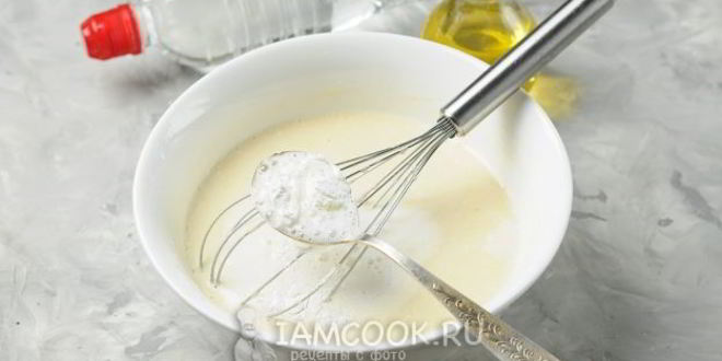 Рецепт блины с дырочками на воде с яйцами