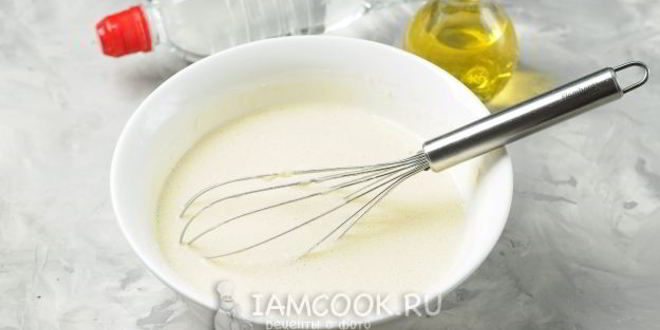 Рецепт блины с дырочками на воде с яйцами