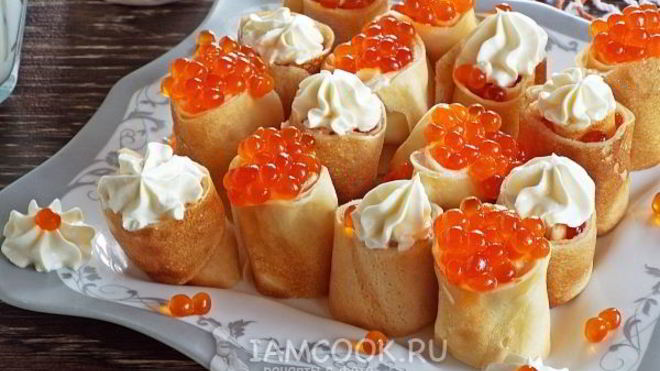 Рецепт Блины с икрой и сметаной