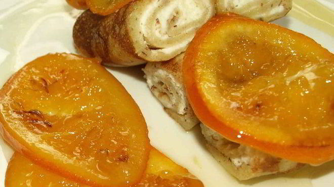 Рецепт Миндальные блинчики с рикоттой и карамелизированными апельсинами