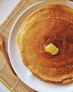 Ржаные блины на кефире с корицей и медом