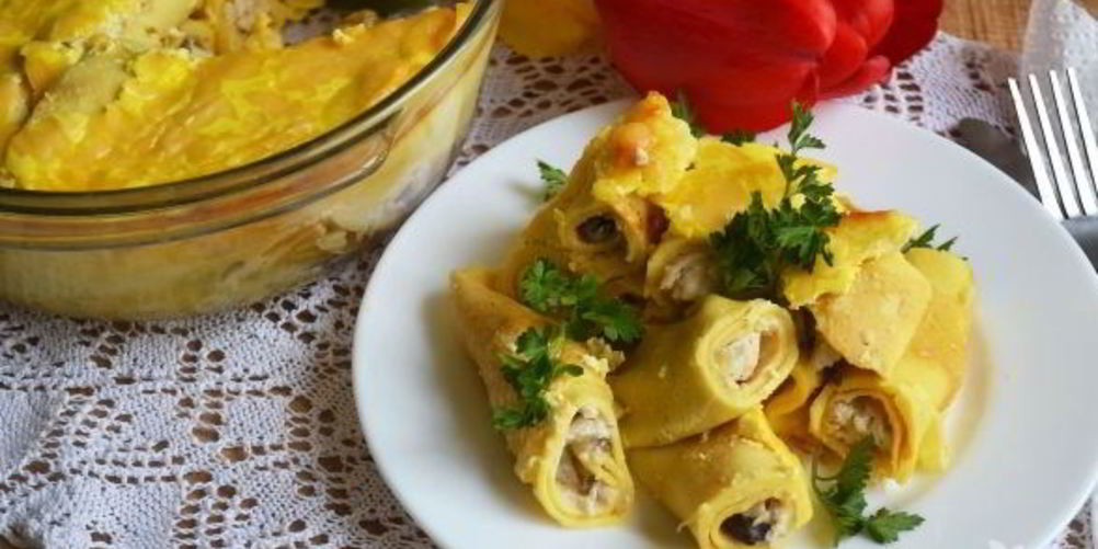 Как приготовить запеченные блины с курицей и шампиньонами