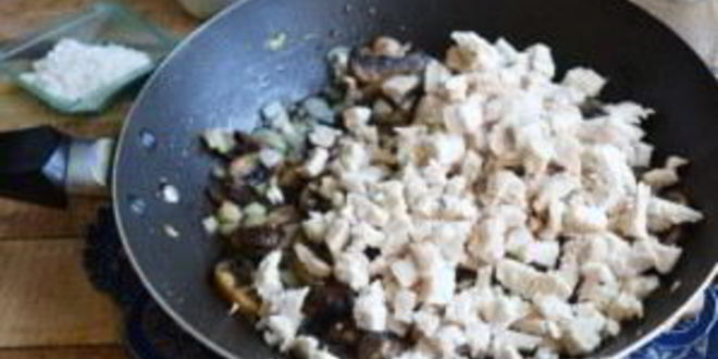 Рецепт запеченные блины с курицей и шампиньонами