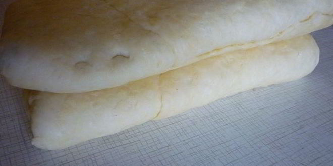 Рецепт булочки и рогалики зебра с шоколадной прослойкой