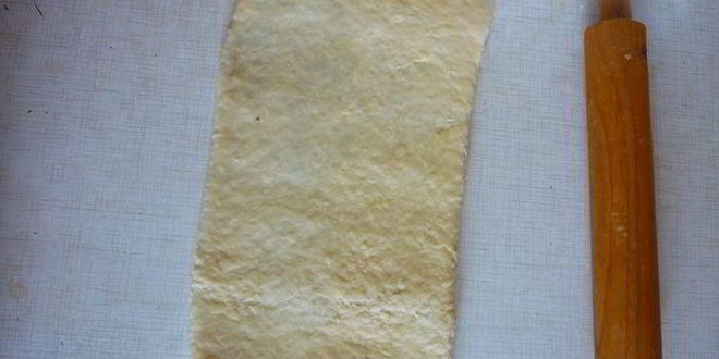 Рецепт булочки и рогалики зебра с шоколадной прослойкой