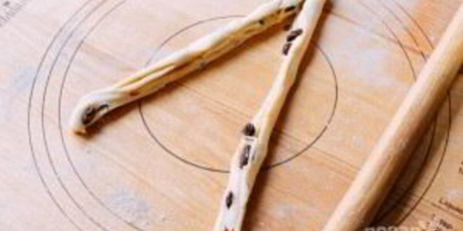 Рецепт булочки розы с изюмом