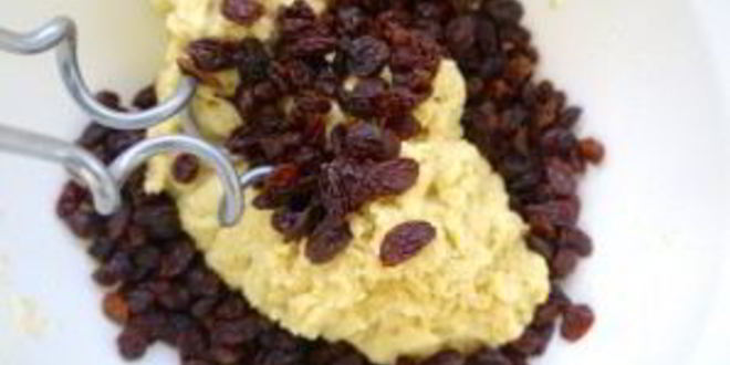 Рецепт булочки с изюмом в духовке
