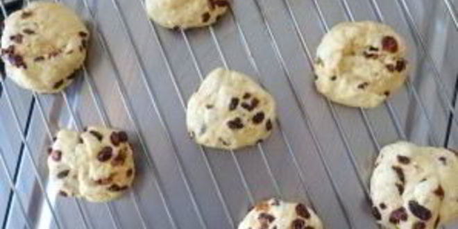 Рецепт булочки с изюмом в духовке